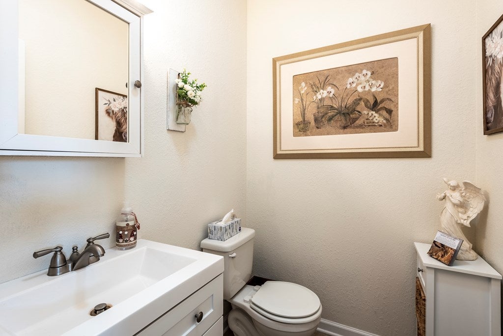 18364 Buffalo Pond Road Bristol, VA 24202 - Photo 30 of 48 Gallery Image 30