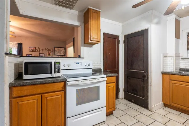 $240,000 | 16 Hill Street, Rockland, ME 04841