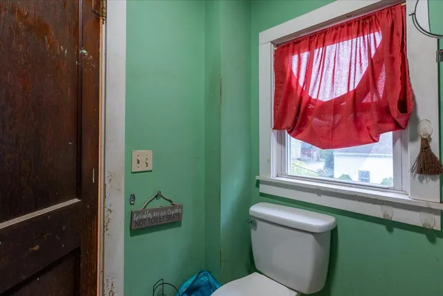 $240,000 | 16 Hill Street, Rockland, ME 04841