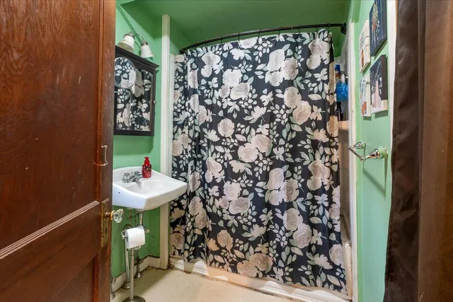 $240,000 | 16 Hill Street, Rockland, ME 04841