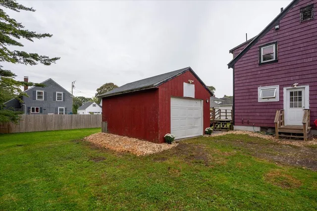 $240,000 | 16 Hill Street, Rockland, ME 04841