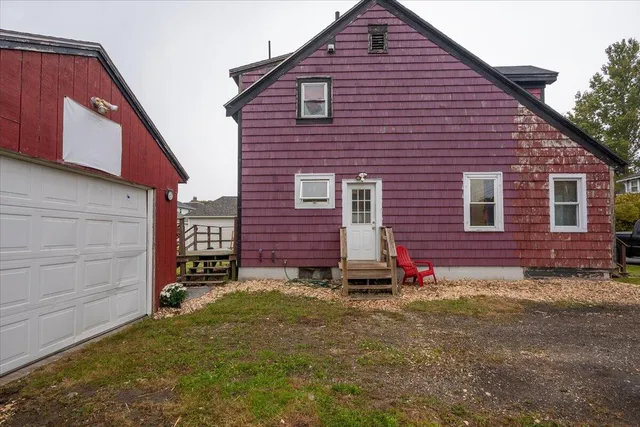 $240,000 | 16 Hill Street, Rockland, ME 04841