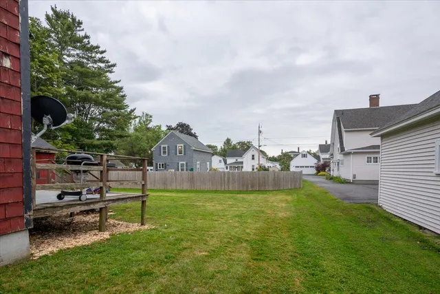 $240,000 | 16 Hill Street, Rockland, ME 04841