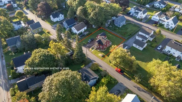 $240,000 | 16 Hill Street, Rockland, ME 04841