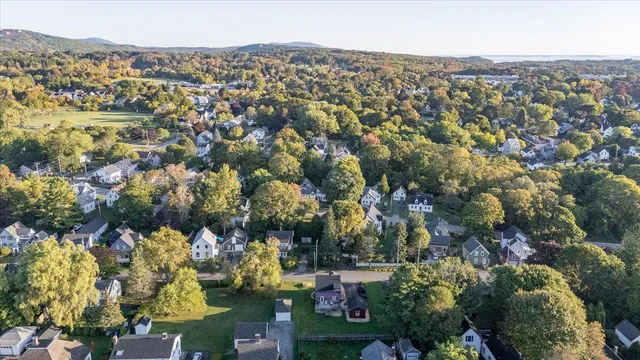 $240,000 | 16 Hill Street, Rockland, ME 04841