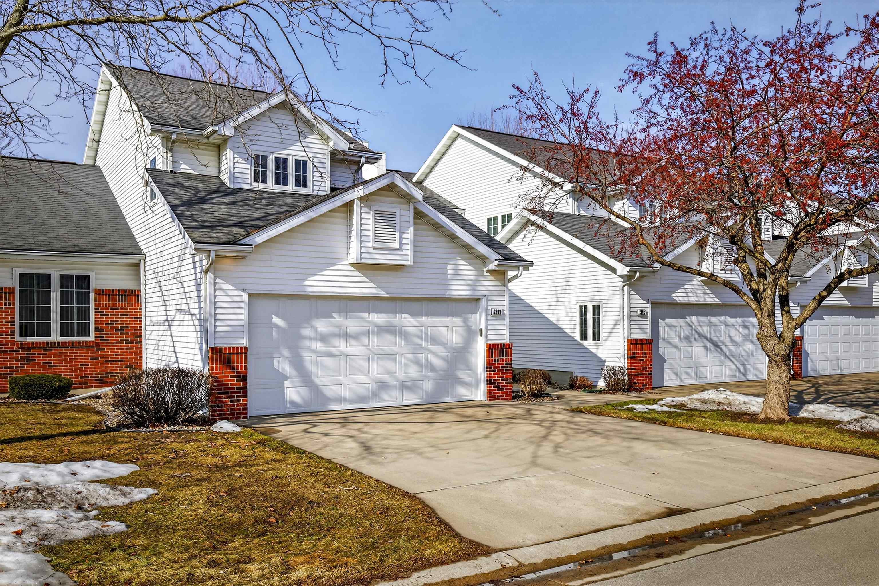 3209 North Mistwood Lane Appleton, WI 54914 - Photo 1 of 1
