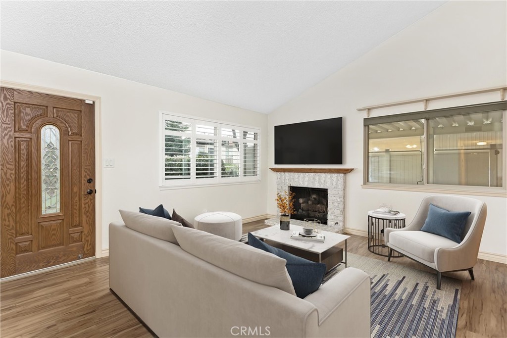 1580 Lisa Lane Redlands, CA 92374 - Photo 5 of 29 Virtual Staged (2)