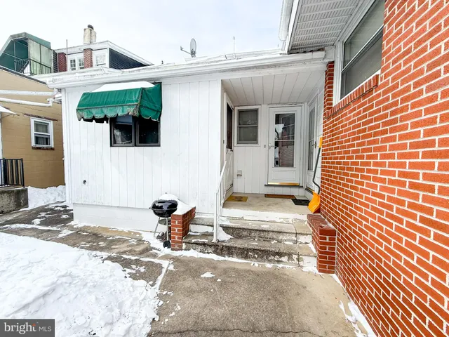 $875 | 1516 Philadelphia Avenue, Unit A, Chambersburg, PA 17201