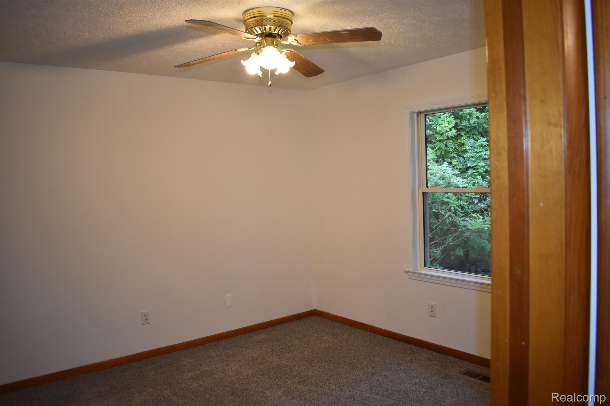 8718 West Allen Road Fowlerville, MI 48836 - Photo 7 of 14 Gallery Image 7