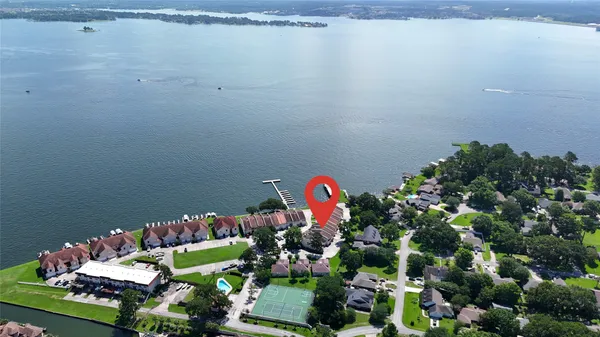 $250,000 | 38 Regency Point, Montgomery, TX 77356