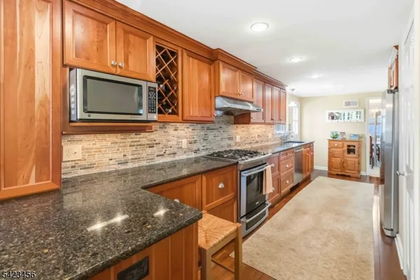 $1,250,000 | 54 Knollwood Avenue, Madison, NJ 07940