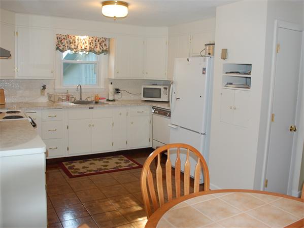 20 Peabody Road Shirley, MA 01464 - Photo 4 of 22
