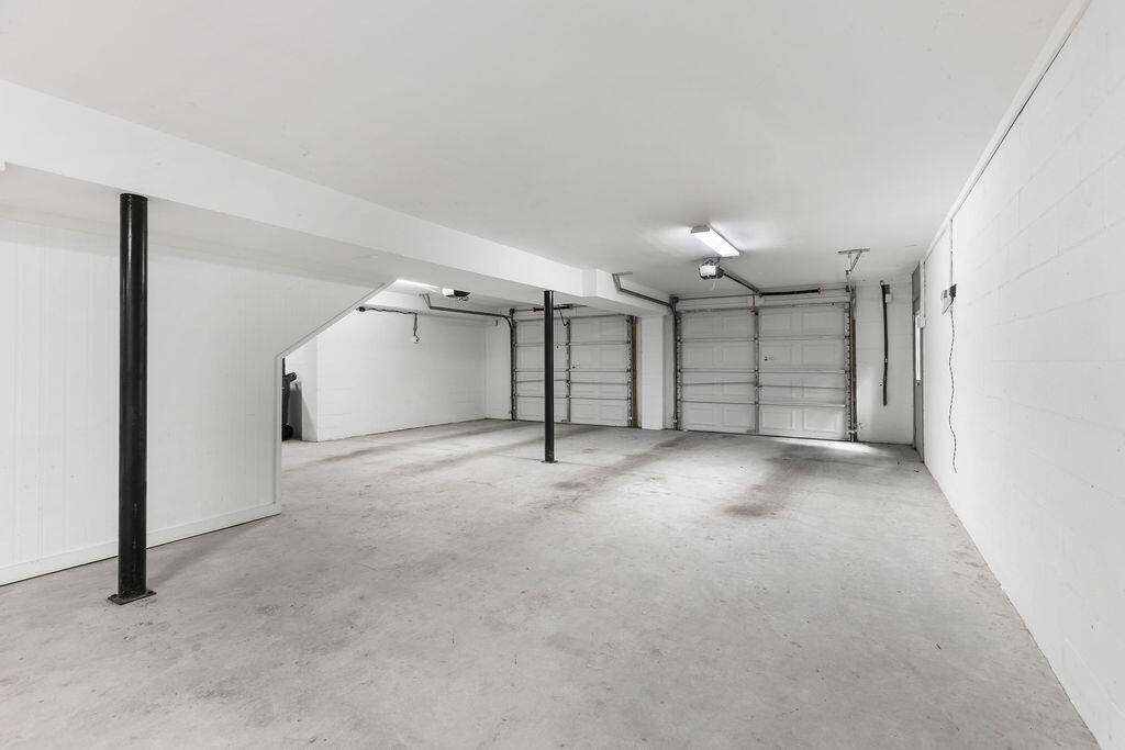 2649 Seabrook Island Road Seabrook Island, SC 29455 - Photo 48 of 72 2649-Seabrook-Island-Road-Interiors-35