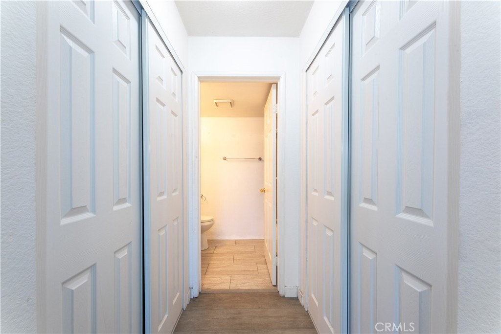 327 Chestnut Avenue, Unit 201 Long Beach, CA 90802 - Photo 20 of 29 a view of a bathroom