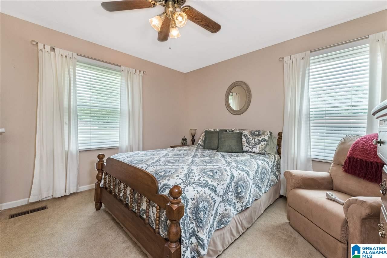 130 Mission Circle South Alabaster, AL 35007 - Photo 17 of 32