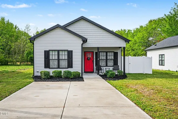 $260,000 | 807 A South Peedin Street, Selma, NC 27576