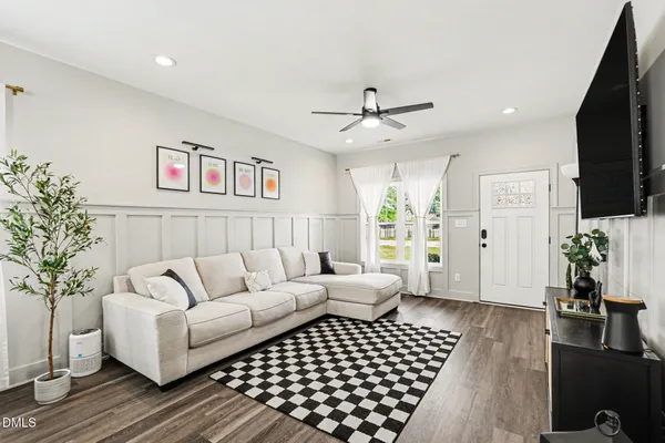 $260,000 | 807 A South Peedin Street, Selma, NC 27576