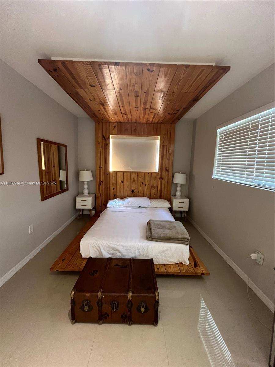 6345 Southwest 35th Street Miami, FL 33155 - Photo 3 of 12