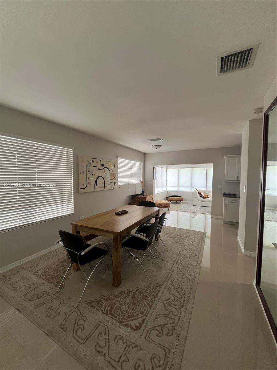 6345 Southwest 35th Street Miami, FL 33155 - Photo 6 of 12