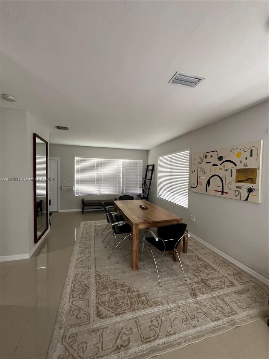 6345 Southwest 35th Street Miami, FL 33155 - Photo 7 of 12