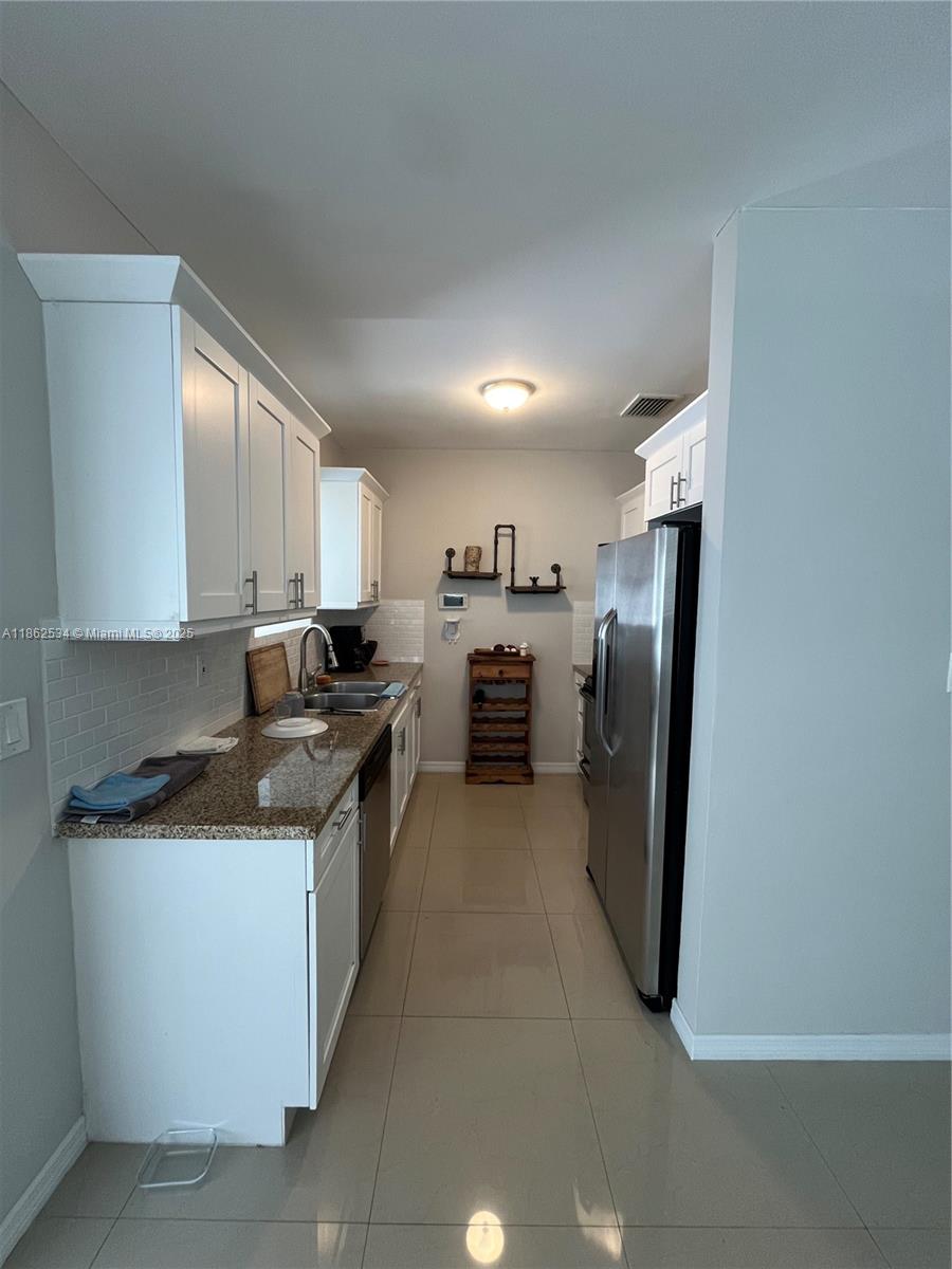 6345 Southwest 35th Street Miami, FL 33155 - Photo 8 of 12