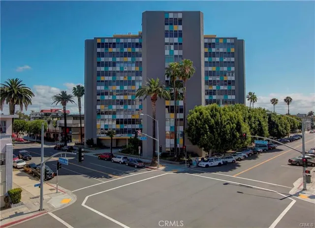 $480,000 | 100 Atlantic Avenue, Long Beach, CA 90802