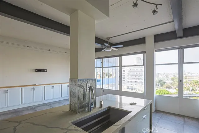 $480,000 | 100 Atlantic Avenue, Long Beach, CA 90802