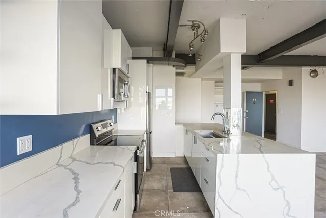 $480,000 | 100 Atlantic Avenue, Long Beach, CA 90802