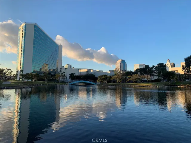 $480,000 | 100 Atlantic Avenue, Long Beach, CA 90802