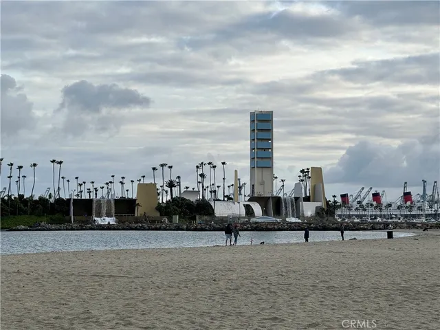 $480,000 | 100 Atlantic Avenue, Long Beach, CA 90802