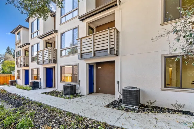 $1,425,000 | 947 Woodside Road, Redwood City, CA 94061