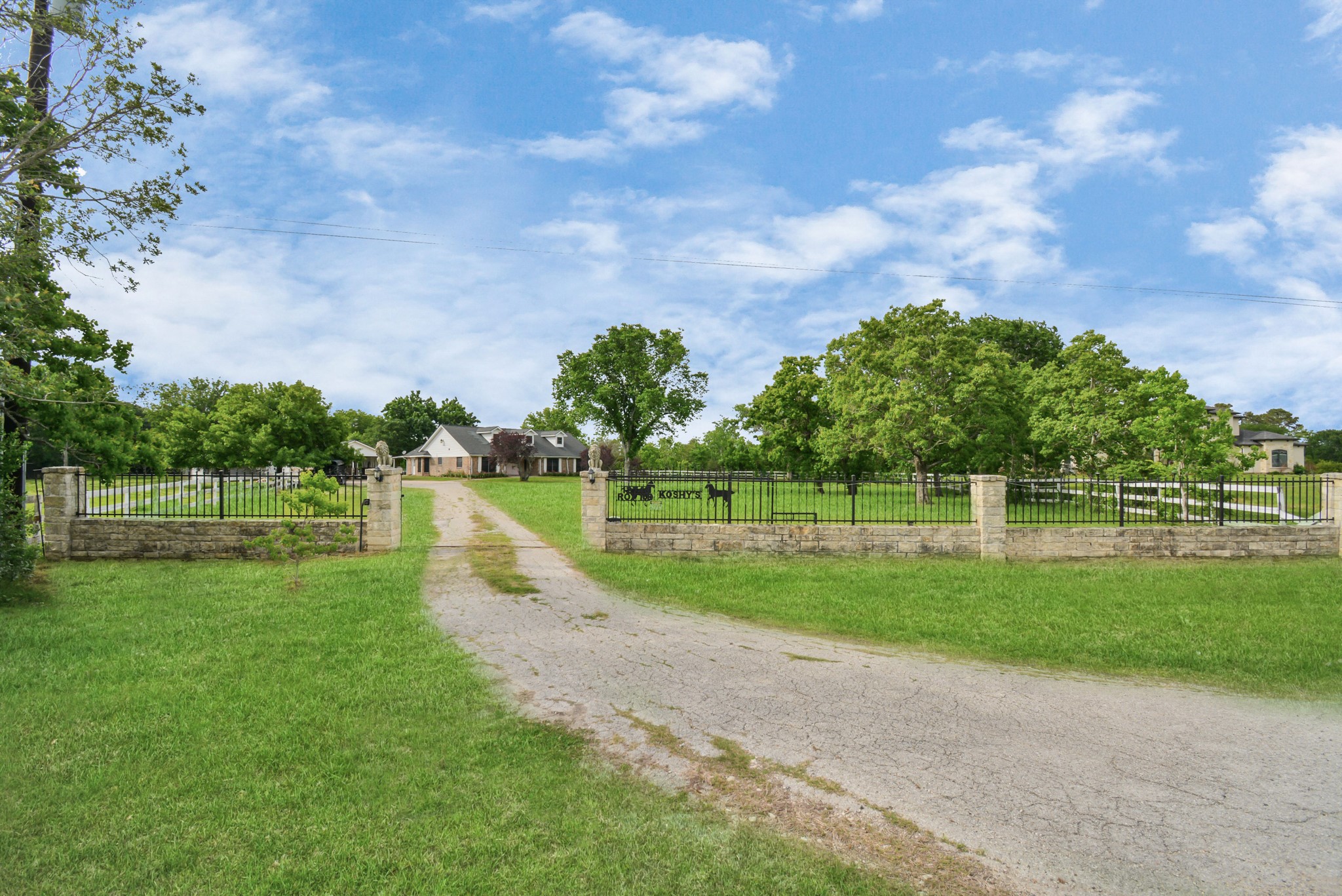 12746 Roy Road Pearland, TX 77581 - Photo 4 of 44