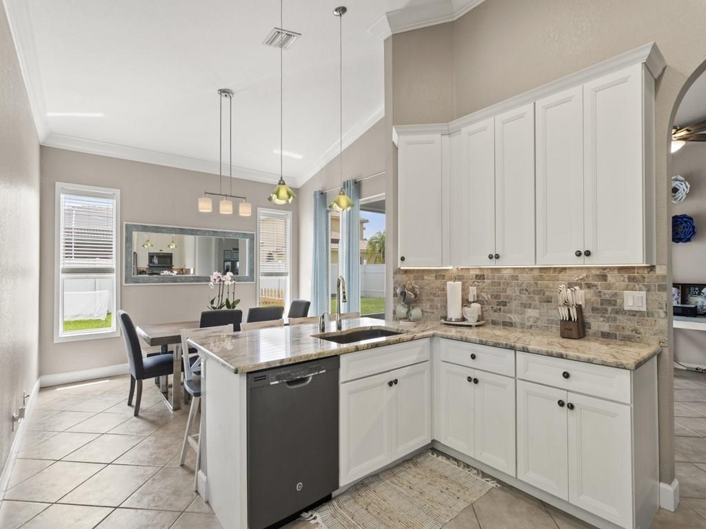 5604 Spanish River Road Fort Pierce, FL 34951 - Photo 6 of 28