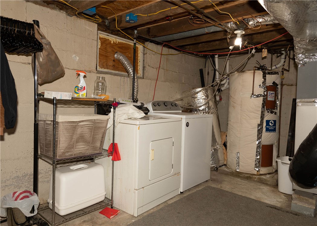 33 Wadsworth Street Warwick, RI 02889 - Photo 13 of 20 Lower Level.