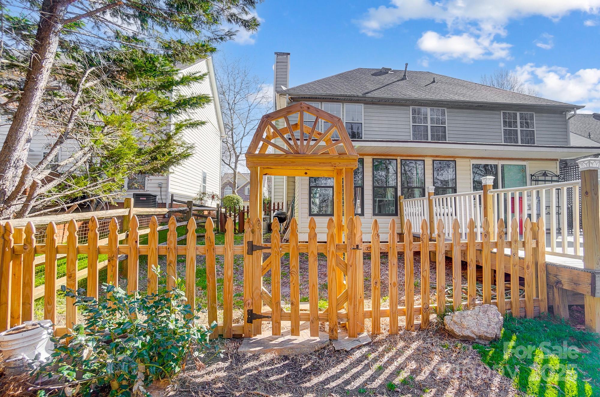 16207 Hollingbourne Road Huntersville, NC 28078 - Photo 8 of 42 Gallery Image 8