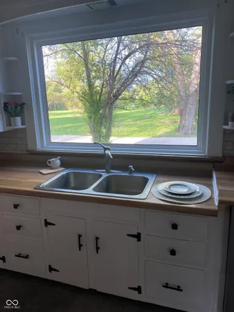 $299,000 | 6851 West County Road 550 South, Daleville, IN 47334