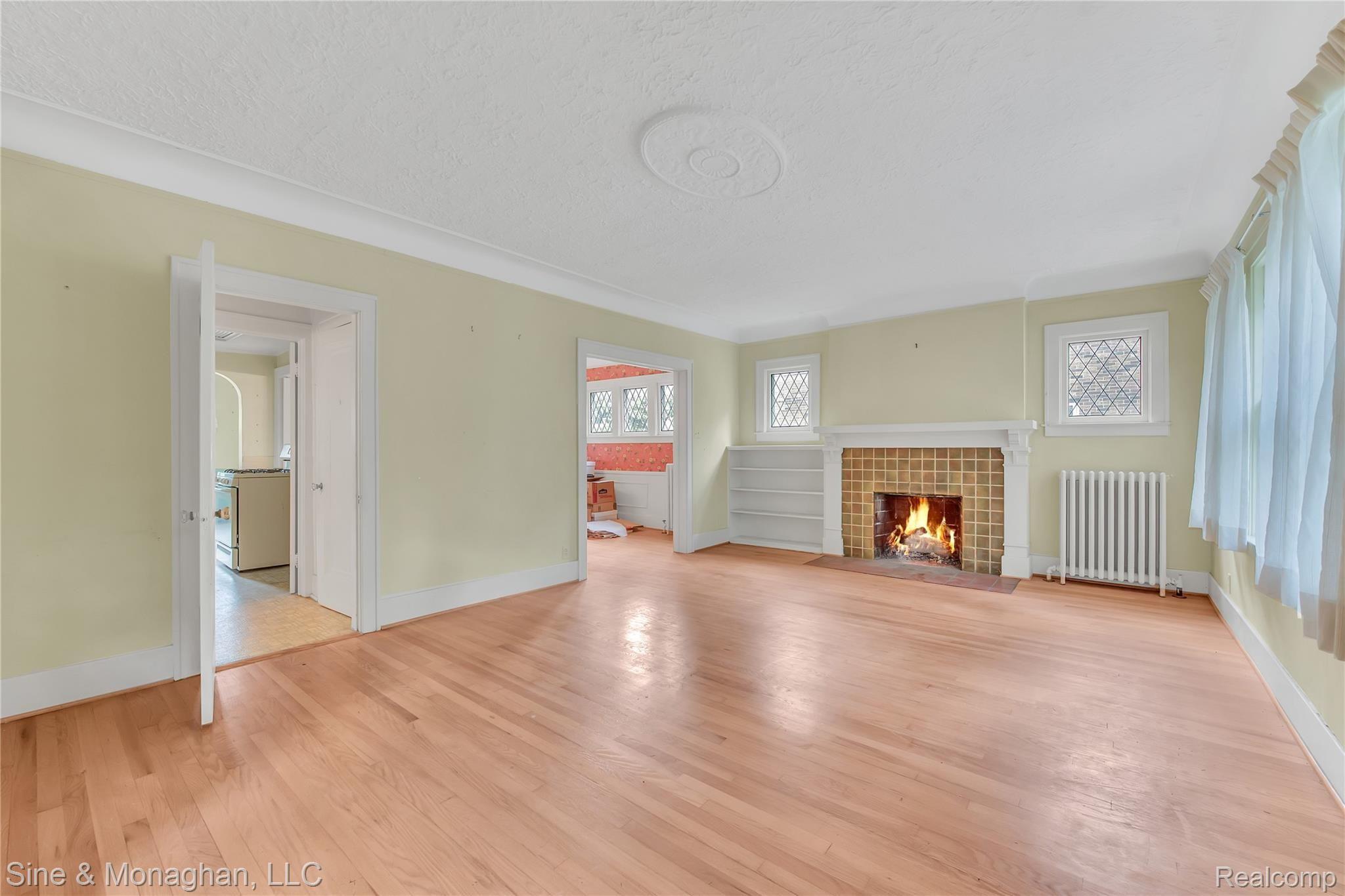 709 Fisher Road Grosse Pointe, MI 48230 - Photo 3 of 29 709 Fisher - HD Drone Photography-12.jpg