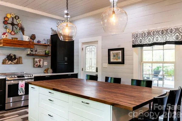 $799,000 | 517 Sunnyside Drive Southeast, Concord, NC 28025