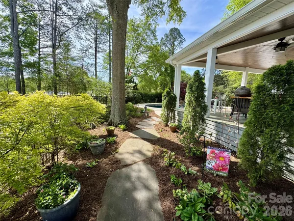 $799,000 | 517 Sunnyside Drive Southeast, Concord, NC 28025