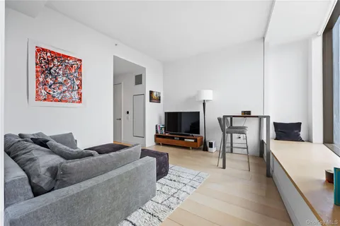 $998,000 | 11 Hoyt Street, Unit 36H | Downtown Brooklyn