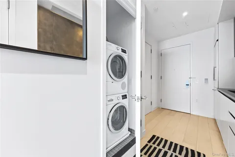 $998,000 | 11 Hoyt Street, Unit 36H | Downtown Brooklyn