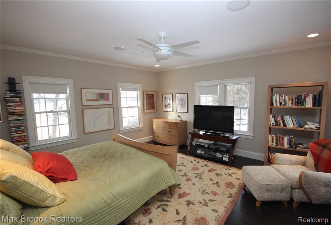 3727 Franklin Road Bloomfield Hills, MI 48302 - Photo 36 of 44 Master suite with great lake-view