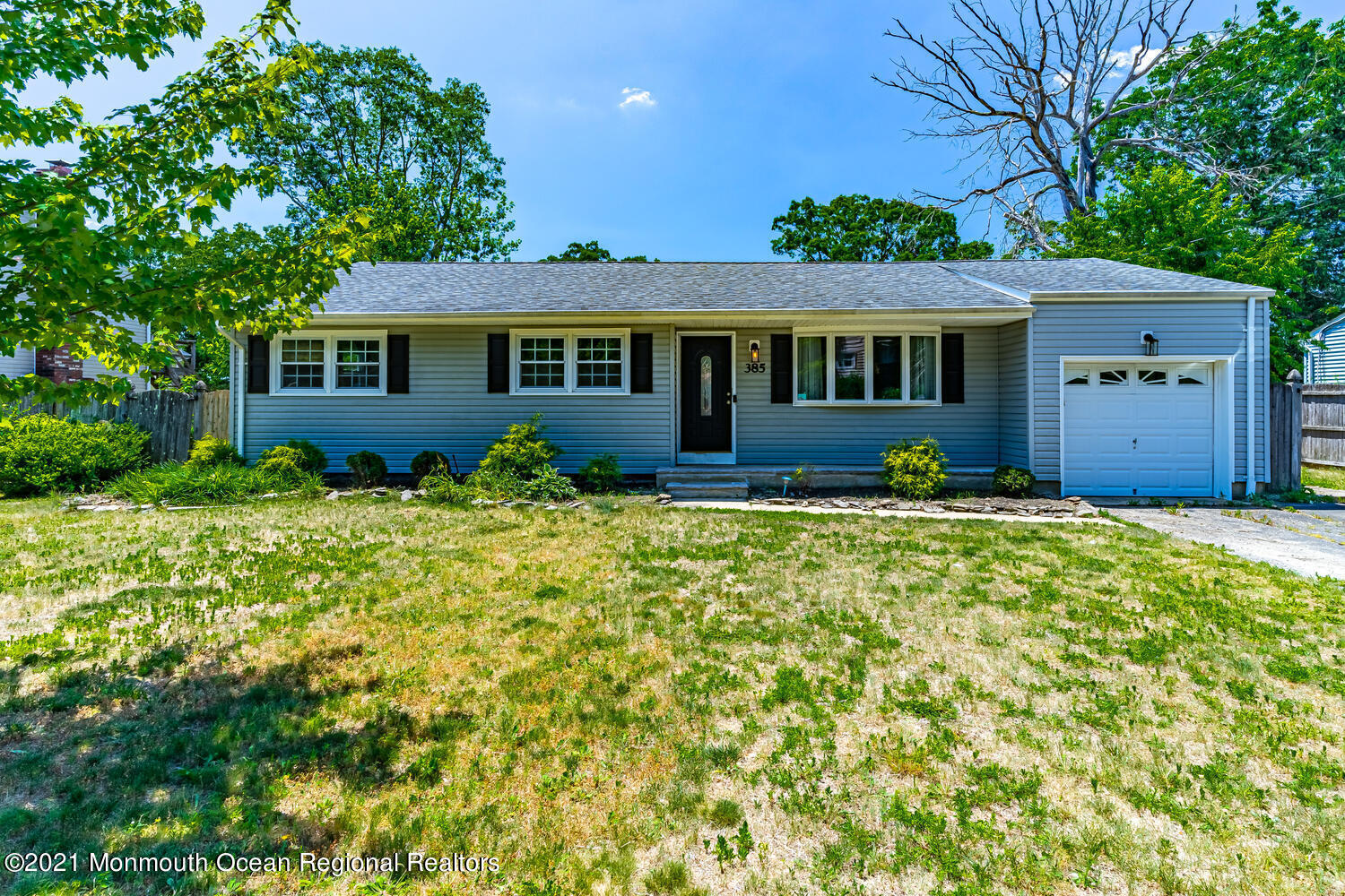 385 Bertha Road Toms River, NJ 08755 - Photo 11 of 25 385 Bertha Rd Toms River NJ-large-001-02
