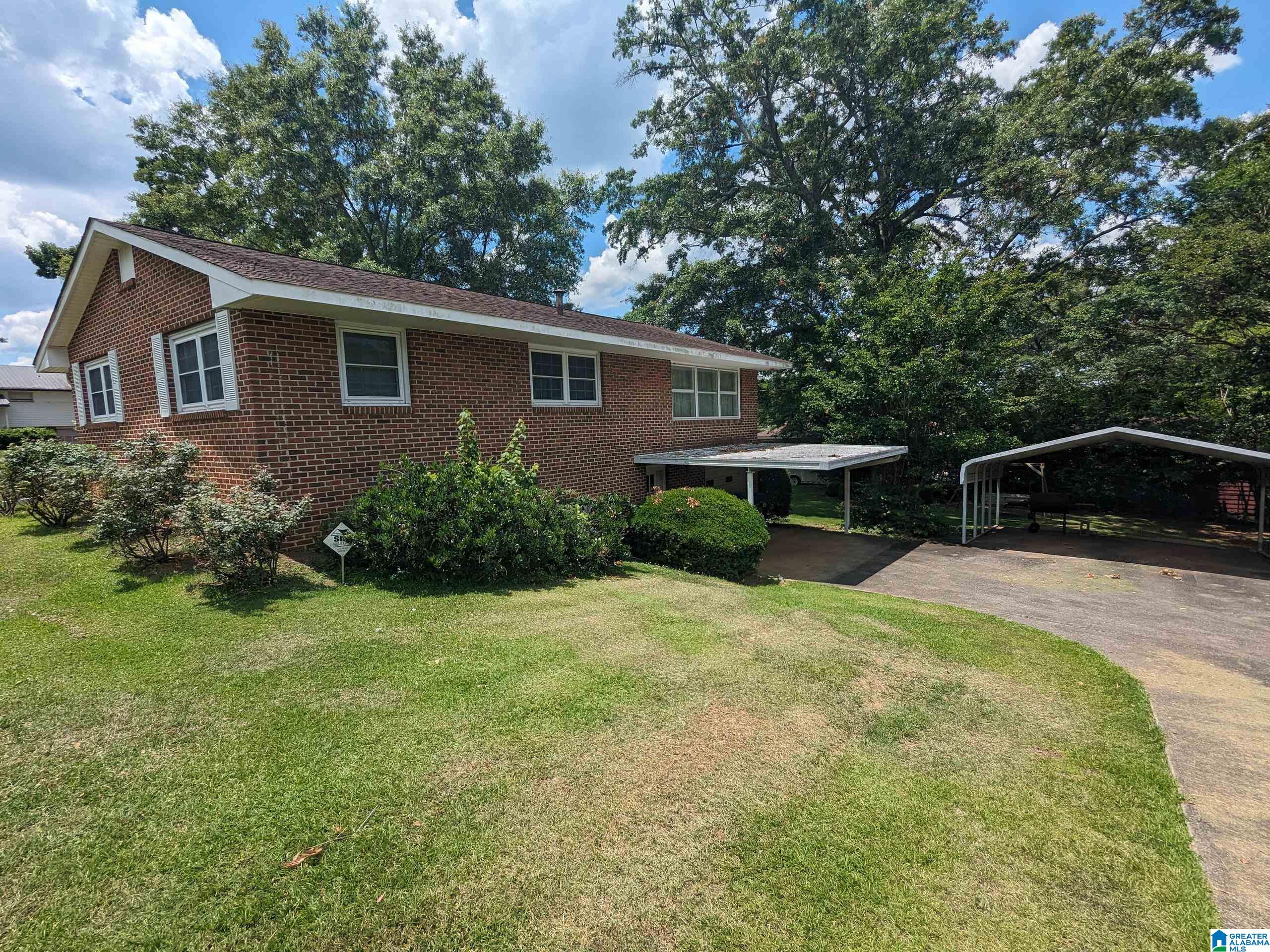 730 Glenwood Road Talladega, AL 35160 - Photo 2 of 21