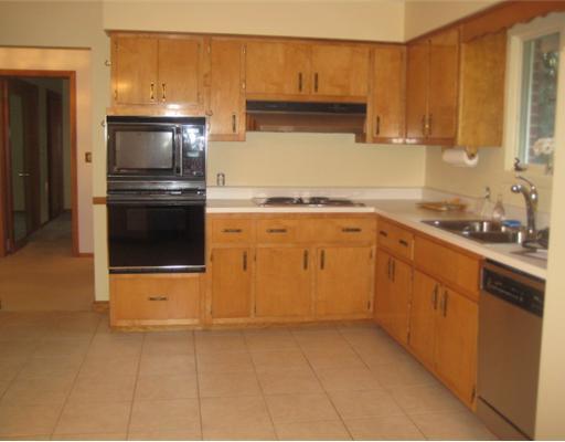 124 Meadowbrook Road Renfrew, PA 16053 - Photo 12 of 16 Kitchen. Lots of cabinet space