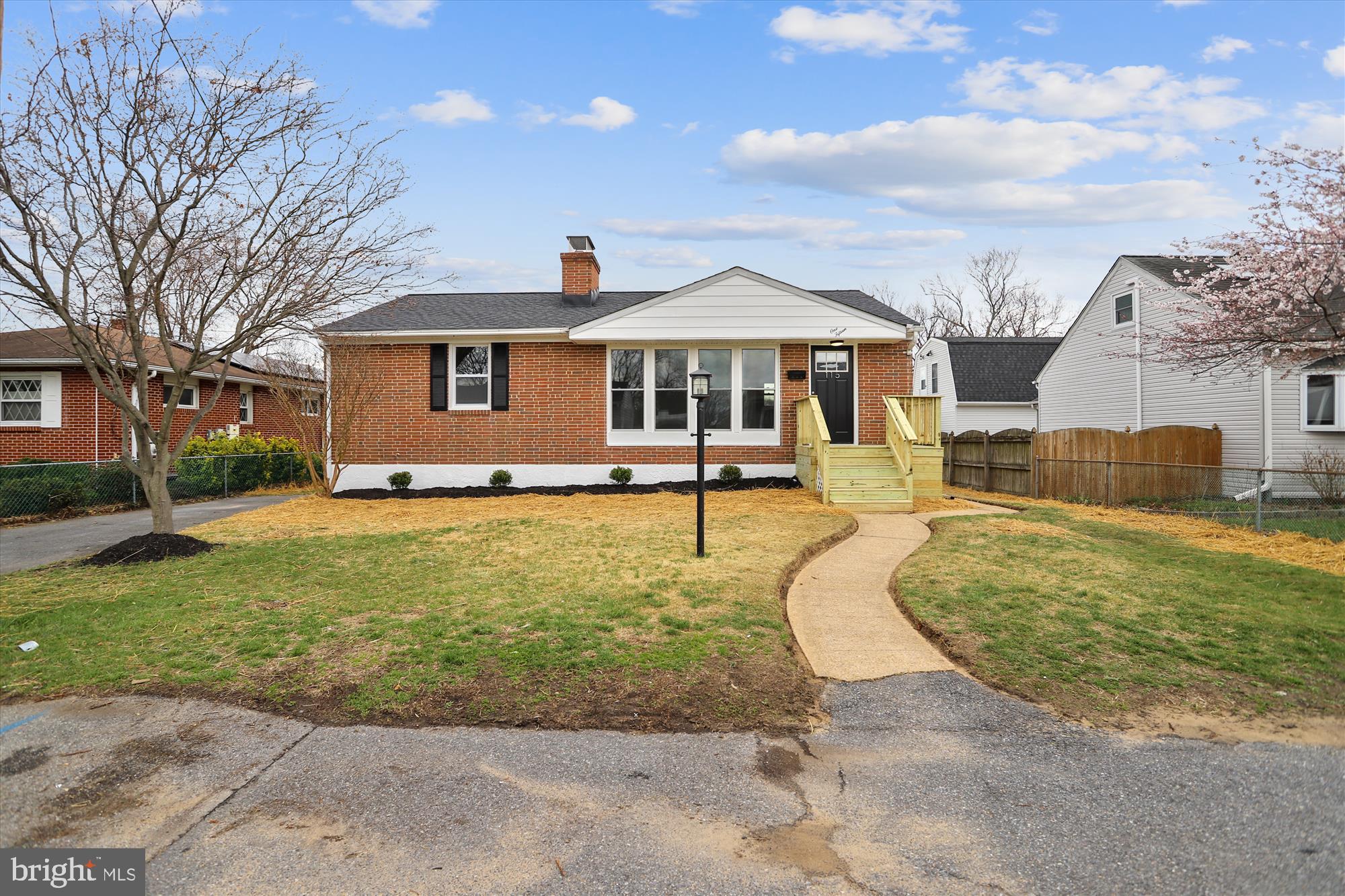 115 Cloverhill Road Pasadena, MD 21122 - Photo 1 of 20 Gallery Image 1
