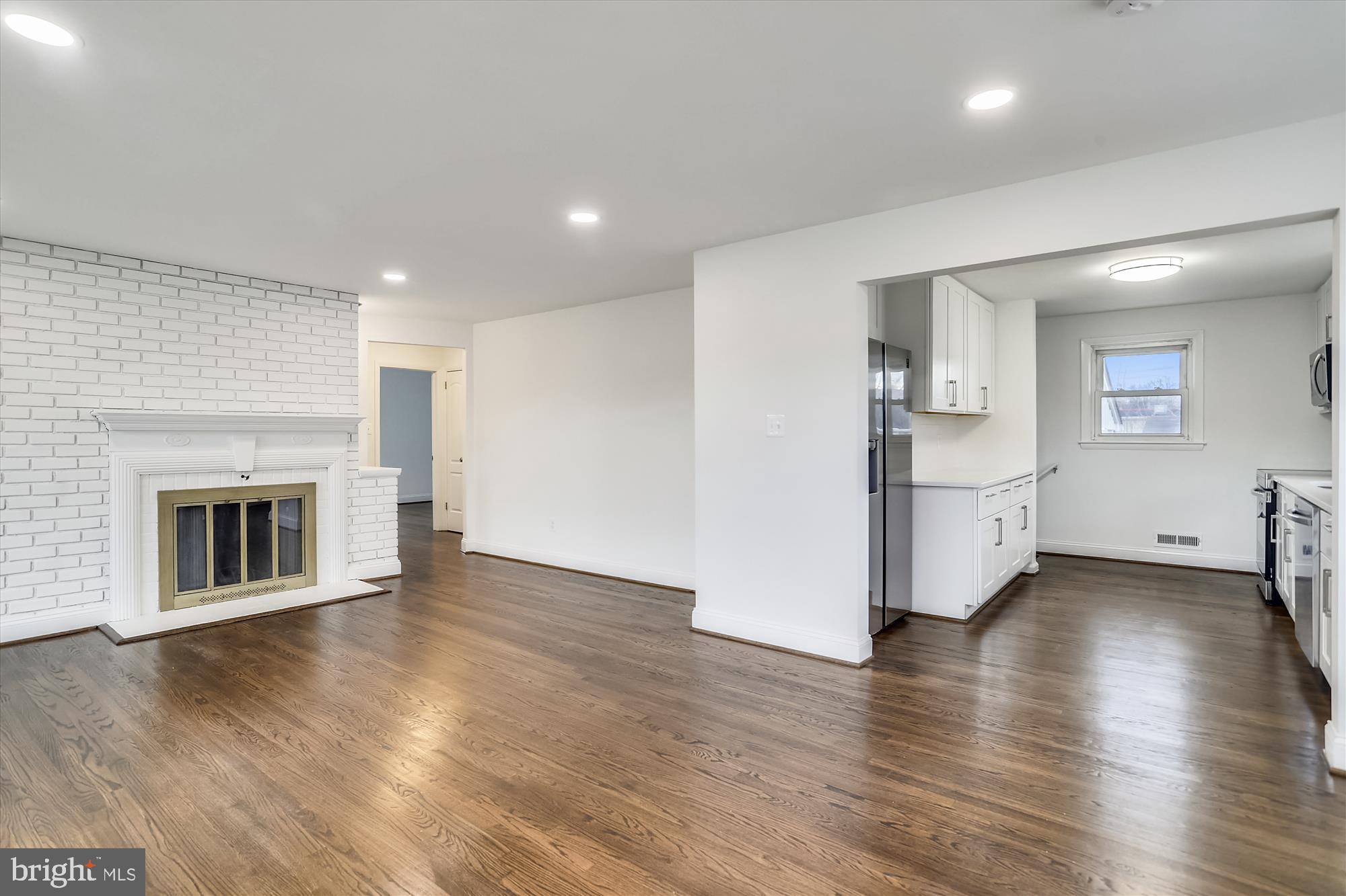 115 Cloverhill Road Pasadena, MD 21122 - Photo 4 of 20 Gallery Image 4