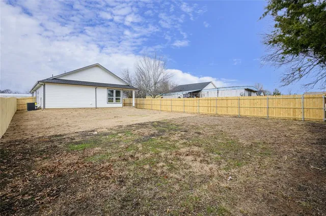 $237,400 | 107 South Fir Street, Celeste, TX 75423