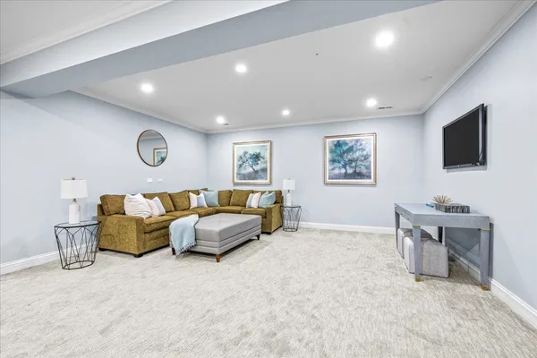 $2,175,000 | 1255 Forest Glen Drive North, Winnetka, IL 60093