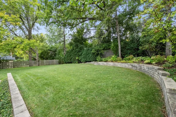 $2,175,000 | 1255 Forest Glen Drive North, Winnetka, IL 60093